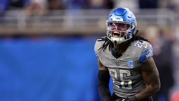 DETROIT, MICHIGAN - OCTOBER 30: Jahmyr Gibbs #26 of the Detroit Lions reacts to a first down in the third quarter against the Las Vegas Raiders at Ford Field on October 30, 2023 in Detroit, Michigan.   Gregory Shamus/Getty Images/AFP (Photo by Gregory Shamus / GETTY IMAGES NORTH AMERICA / Getty Images via AFP)