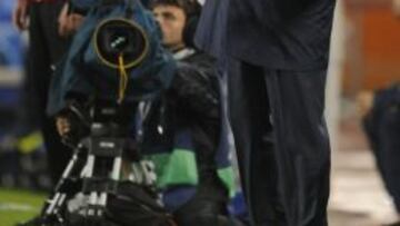 Lucescu dando indicaciones en el partido contra la Real Sociedad.