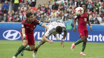 Posible penalti sobre Moreno pero el VAR no aplicó; Osorio, expulsado