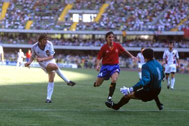 Un gigante futbolístico que disputó ocho Mundiales entre 1930 y 1990. Fue cuna de talentos legendarios y símbolo de unión balcánica antes de su disolución en 1992. Hoy, sus herederos: Serbia, Croacia, Eslovenia, Macedonia del Norte, Montenegro, Bosnia y Herzegovina y Kosovo tienen sus propias federaciones futbolísticas.