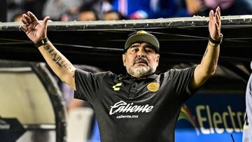 (FILES) In this file photo taken on September 26, 2018, Argentine legend Diego Maradona, coach of Mexican second-division club Dorados, gestures during a match against Gallos de Queretaro, at La Corregidora stadium in Queretaro, Mexico. - Diego Maradona has resigned as coach of Mexican second-division club Dorados for health reasons, his lawyer said on June 13, 2019, after nine tumultuous months in the job for the Argentine football legend. (Photo by RONALDO SCHEMIDT / AFP)