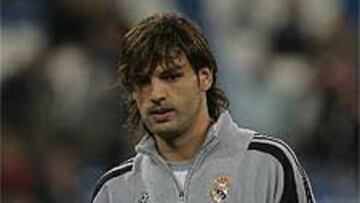 <b>SUPLENTE.</B> Morientes es el cuarto delantero del equipo, por detrás de Ronaldo, Raúl y Owen.