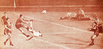 27-1-1968: Nuevamente la U venció al Santos de Brasil ese año. Fue 2-1.