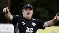 Más problemas para ‘Piojo’ Herrera en Costa Rica