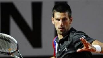 IMPARABLE. Djokovic se mostró muy superior al helvético en el primer set.