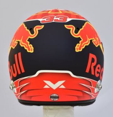 Parte posterior del casco del piloto holandés Max Verstappen de Red Bull.
