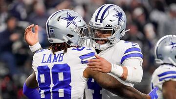 ARLINGTON, TEXAS - DECEMBER 24: CeeDee Lamb #88 of the Dallas Cowboys celebrates a touchdown with Dak Prescott #4 during the first half in the game against the Philadelphia Eagles at AT&T Stadium on December 24, 2022 in Arlington, Texas. Sam Hodde/Getty Images/AFP (Photo by Sam Hodde / GETTY IMAGES NORTH AMERICA / Getty Images via AFP)