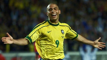 Ronaldo por muchos años fue el máximo goleador en la historia de la Copa del Mundo. El brasileño culminó su carrera con un total de 15 goles en dicho torneo.