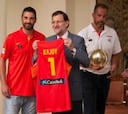 Rajoy recibe a la Selección: "Toda España está con vosotros"