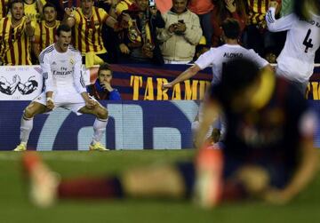 Bale (left) celebrates his Copa del Rey final winner in 2014.