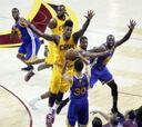 Cavaliers y Warriors, de nuevo grandes favoritos para la ESPN