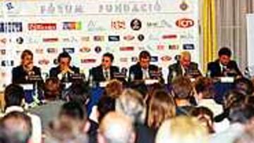 EL PALAY DE PEDRALBES. Un marco de excepción tuvo el coloquio del II Fòrum de la Fundació del Espanyol. Y un gran éxito de público.