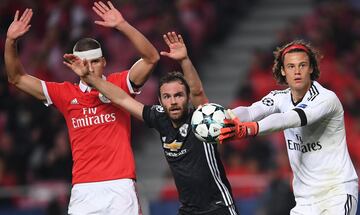 El error garrafal que le dio la victoria al Manchester United