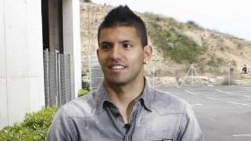 <b>LA SOLUCIÓN. </b>Kun debe resolver en breve su futuro. City y Atlético están pendientes de él.