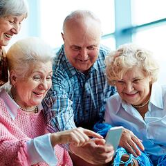 Expertos revelan cada cuánto tiempo deberían bañarse los adultos mayores de 65 años