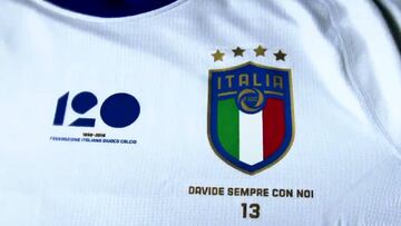 Italia jugar¨¢ con una camiseta en memoria de Davide Astori