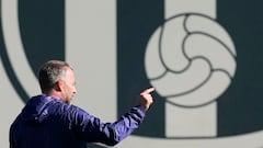 Hansi Flick alza la voz