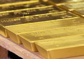 Economistas piden a este país europeo retirar su oro de EEUU: “Demasiado arriesgado”