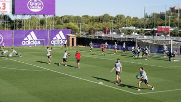 La plantilla del Real Valladolid empieza a trabajar hoy con la vista puesta en el Villarreal.