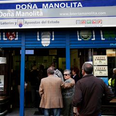 Las mejores horas para hacer fila y comprar Lotería de Navidad en ‘Doña Manolita’