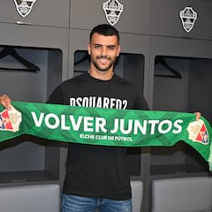 El Elche apuntala su defensa con el fichaje de Álex Martín