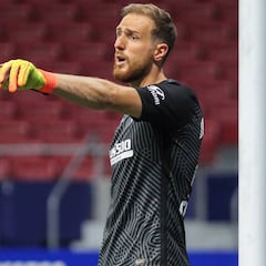 Berbatov: “Oblak sería un gran fichaje incluso por 150 millones”