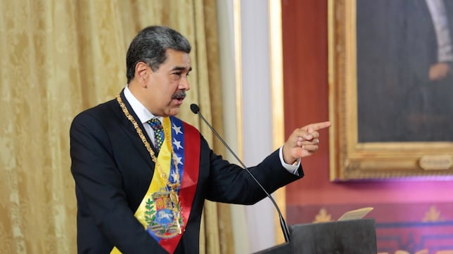 Aviso de Maduro: “Que nadie se meta con Venezuela...”