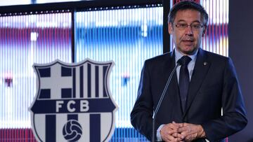 Soccer Football - FC Barcelona&#039;s Clement Lenglet Presentation - Camp Nou, Barcelona, Spain - July 13, 2018    Barcelona president Josep Maria Bartomeu during the presentation   REUTERS/Albert Gea