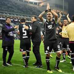 Conmebol abre expediente contra Colo Colo por comportamiento de hinchas