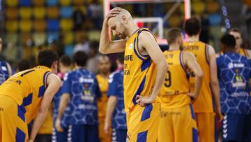 Albert Oliver seguir¨¢ en la ACB a sus 41 a?os: ficha por el Betis