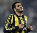 Güiza da el triunfo al Fenerbahçe ante el Besiktas