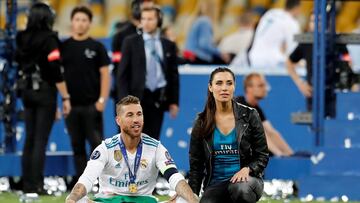 Sergio Ramos con Pilar Rubio y sus hijos.