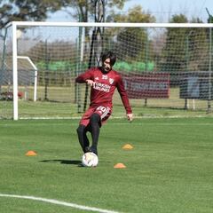 Con algunas ausencias, River volvió este lunes al trabajo