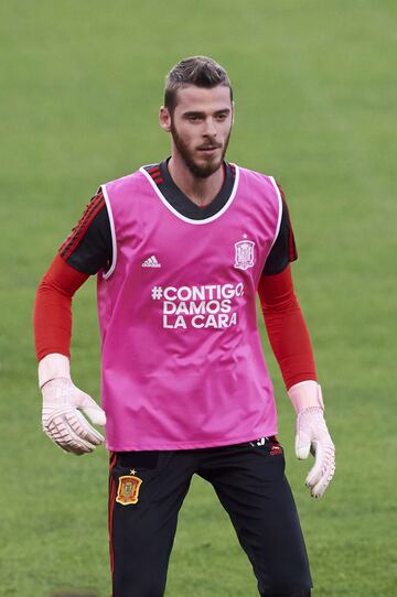 SEVILLE, SPAIN - OCTOBER 14: David De Gea of Spain trains during the Spain Training Session ahead of their UEFA Nations League match against Spain at Estadio Benito Villamarin on October 14, 2018 in Seville, Spain.  (Photo by Aitor Alcalde/Getty Images)