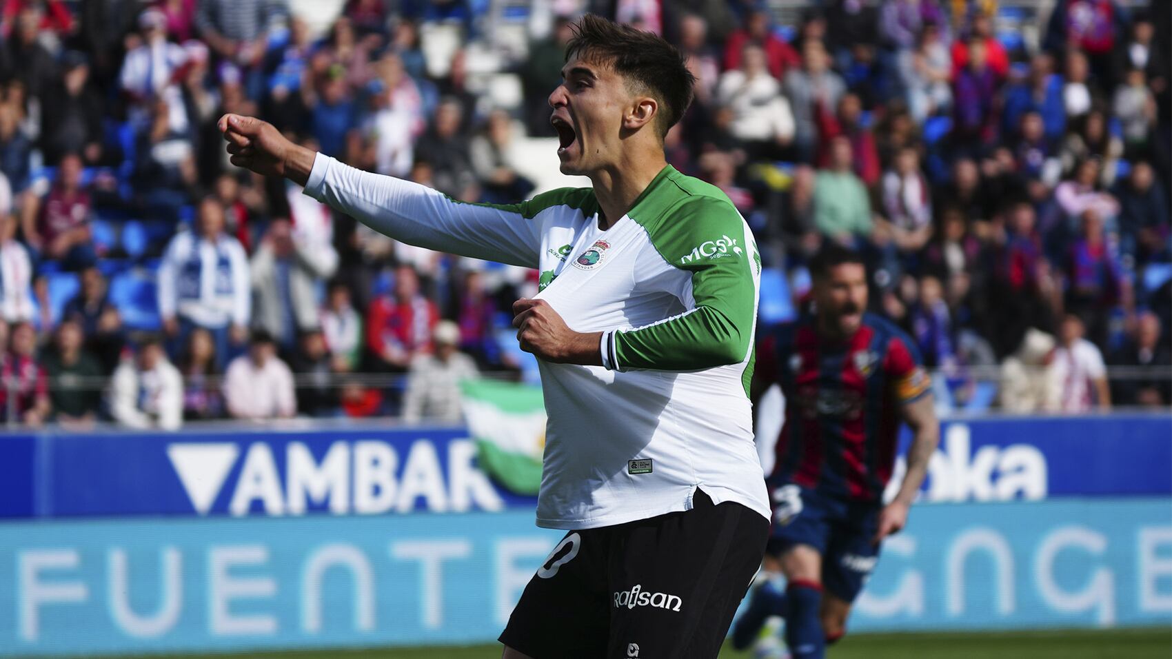 Mario hizo el gol de la igualada en el minuto 60.