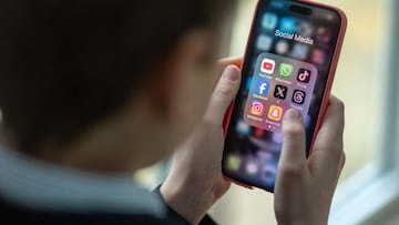 A recent study has shown that teens feel like social media negatively impacts their mental health and that they spend too much time on the apps.