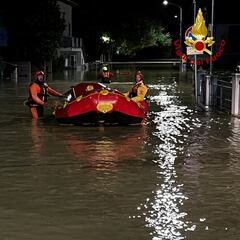 Mueren al menos diez personas por una tromba de agua en Italia