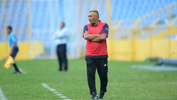 El entrenador Jorge Calles demandó a su ex equipo luego de que este lo diera de baja a principios de octubre por no ser del gusto del presidente del club.