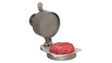 Ocho utensilios para asados ideales para amantes de la carne a la parrilla