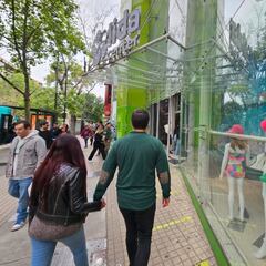 Lo inauguraron como el mall chino más grande de Chile y cierra sus puertas tras recibir graves infracciones