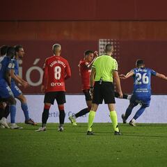 El Fuenlabrada y los elementos tumban al líder