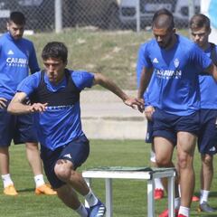Zapater, Javi Ros y Guti se disputan dos puestos en Reus