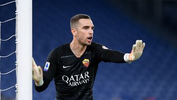 Pau López, con la Roma.