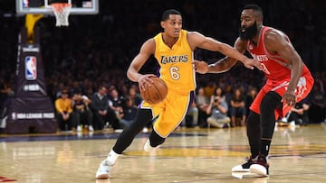 Jordan Clarkson fue de menos a m&aacute;s, todo lo contrario de un James Harden que no tuvo acierto en los minutos finales.