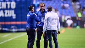 Victor Velazquez president e Ivan Alonso Sport Director of cruz Azul during the 14th round match between Cruz Azul and Pumas UNAM as part of the Liga BBVA MX, Torneo Clausura 2025 at Cuauhtemoc Stadium, on April 05, 2025 in Puebla, Mexico.
