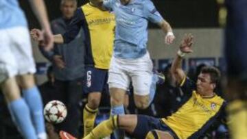 Anton Tinnerholm (c) jugando ante el Atlético de Madrid en la Champions League 14/15.