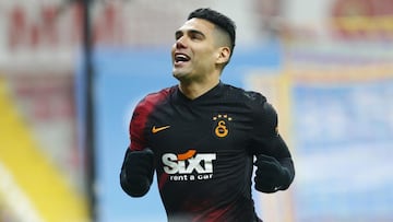 Colombian striker Falcao completes Rayo Vallecano LaLiga return