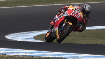 Marc M&aacute;rquez con la moto del Repsol Honda en el test de Australia en el circuito de Phllip Island.