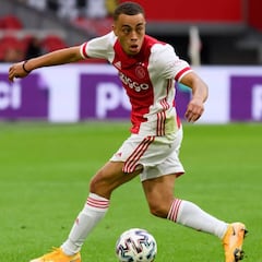 Dest, técnica y talento : así juega el nuevo lateral del Barça