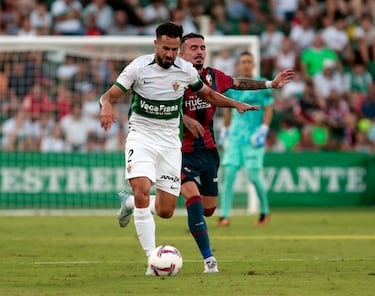 Mario Gaspar: “Sarabia, Marcelino y Emery son enfermos del fútbol”